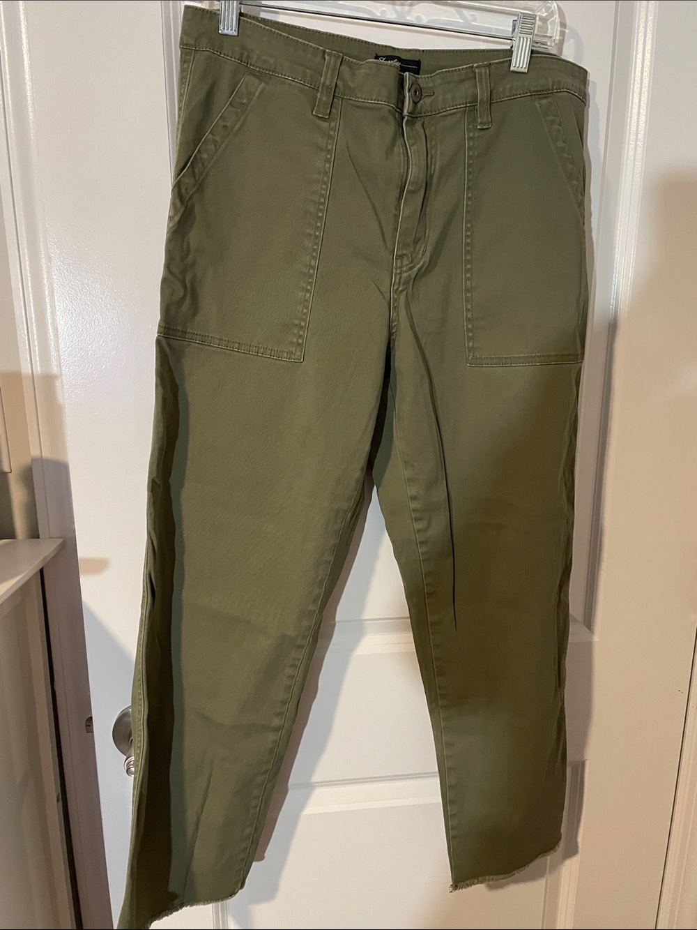 Women's Olive Green Cropped Utility Pants
